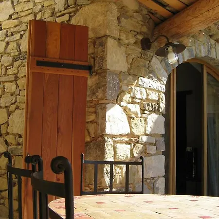 Les Demeures Azelie & * Chaudebonne