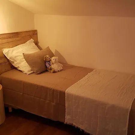 Les Demeures Azelie & Ferienhaus *