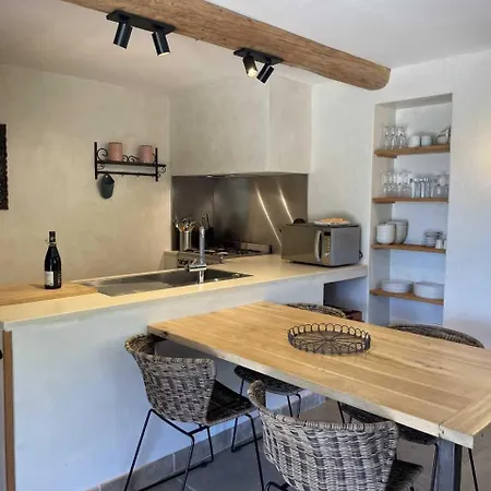 Les Demeures Azelie & Ferienhaus Chaudebonne